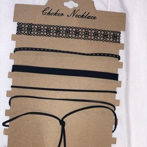 Necklace choker